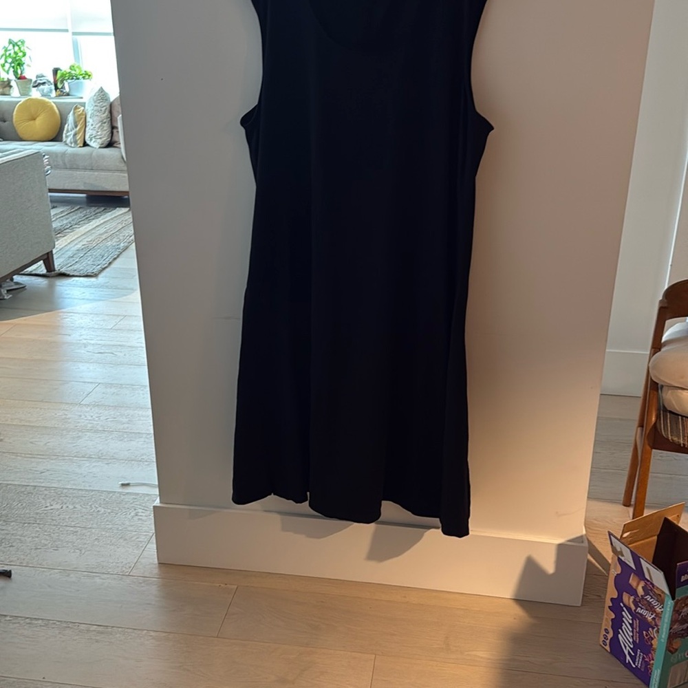 Black Sleeveless Dress